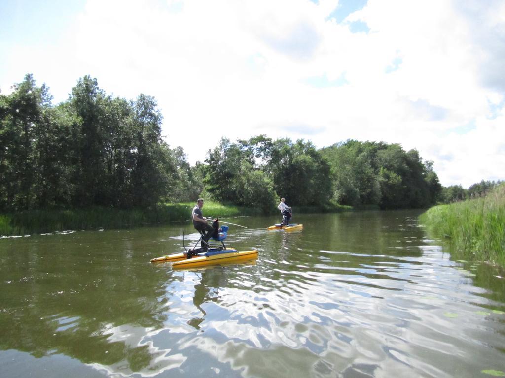 Saarelux Riverise Villa Moraste Pokoj fotografie